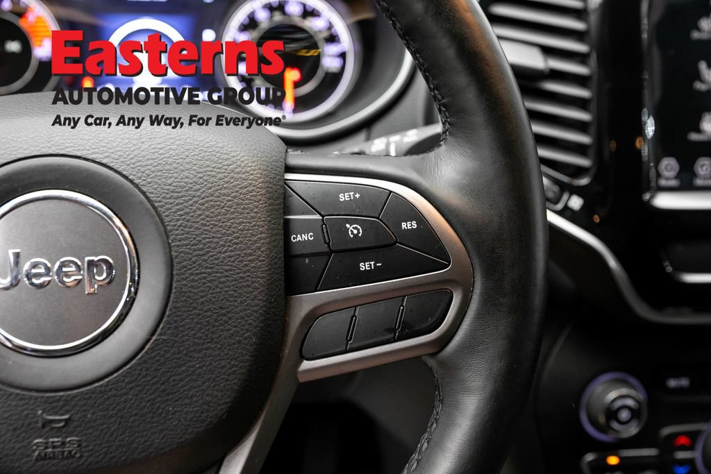 Used 2019 Jeep Cherokee Limited AWD/4WD image 17