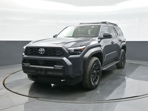 Used 2025 Toyota 4Runner TRD Off-Road Premium image 3
