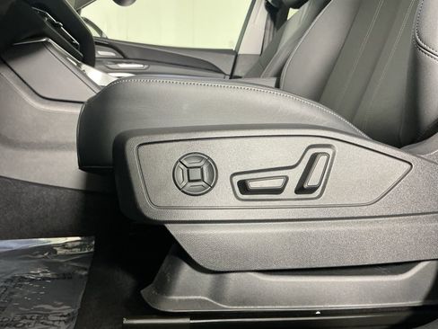 Used 2025 Audi Q5 Premium Plus w/ Premium Plus image 16