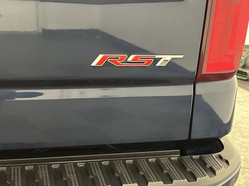 Certified 2022 Chevrolet Silverado 1500 RST w/ Z71 Off-Road Package image 35