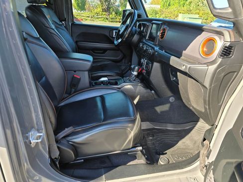 Used 2021 Jeep Gladiator Mojave image 10