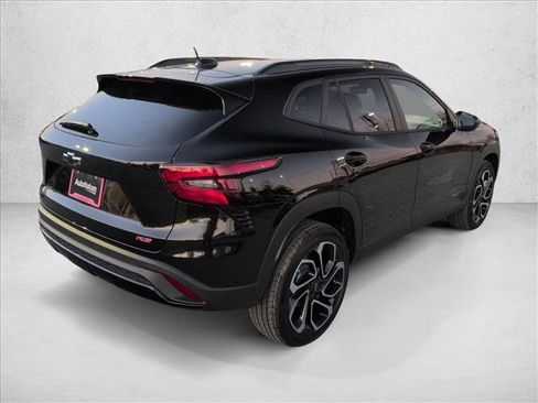 New 2026 Chevrolet Trax RS image 2