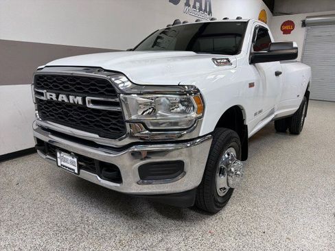 Used 2022 RAM 3500 Tradesman image 3