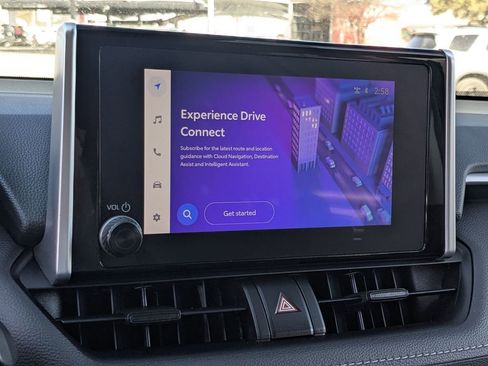 Used 2025 Toyota RAV4 XLE image 21