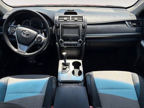 Used 2013 Toyota Camry SE FWD image 10