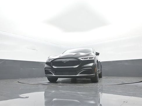 New 2025 Ford Mustang Mach-E Premium image 32