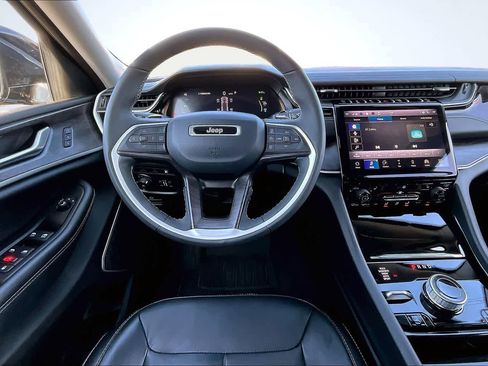 Used 2022 Jeep Grand Cherokee Limited 4xe image 15