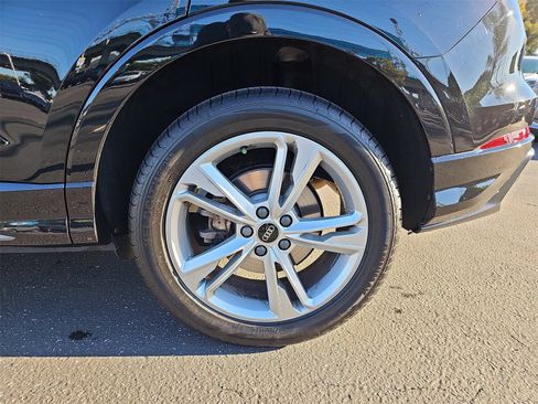 Used 2022 Audi Q3 2.0T Premium Plus w/ Premium Plus Package image 35