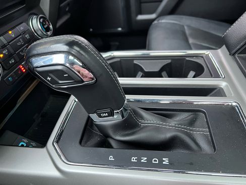 Used 2018 Ford F150 Lariat w/ Equipment Group 502A Luxury image 33