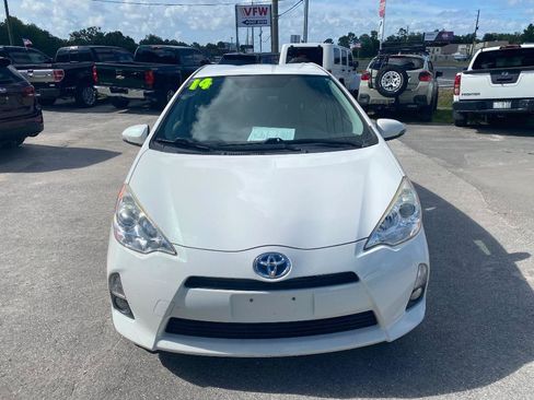 Used 2014 Toyota Prius C Four FWD image 3