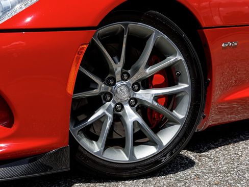 Used 2014 SRT Viper GTS w/ GTS Laguna Interior Package RWD image 33