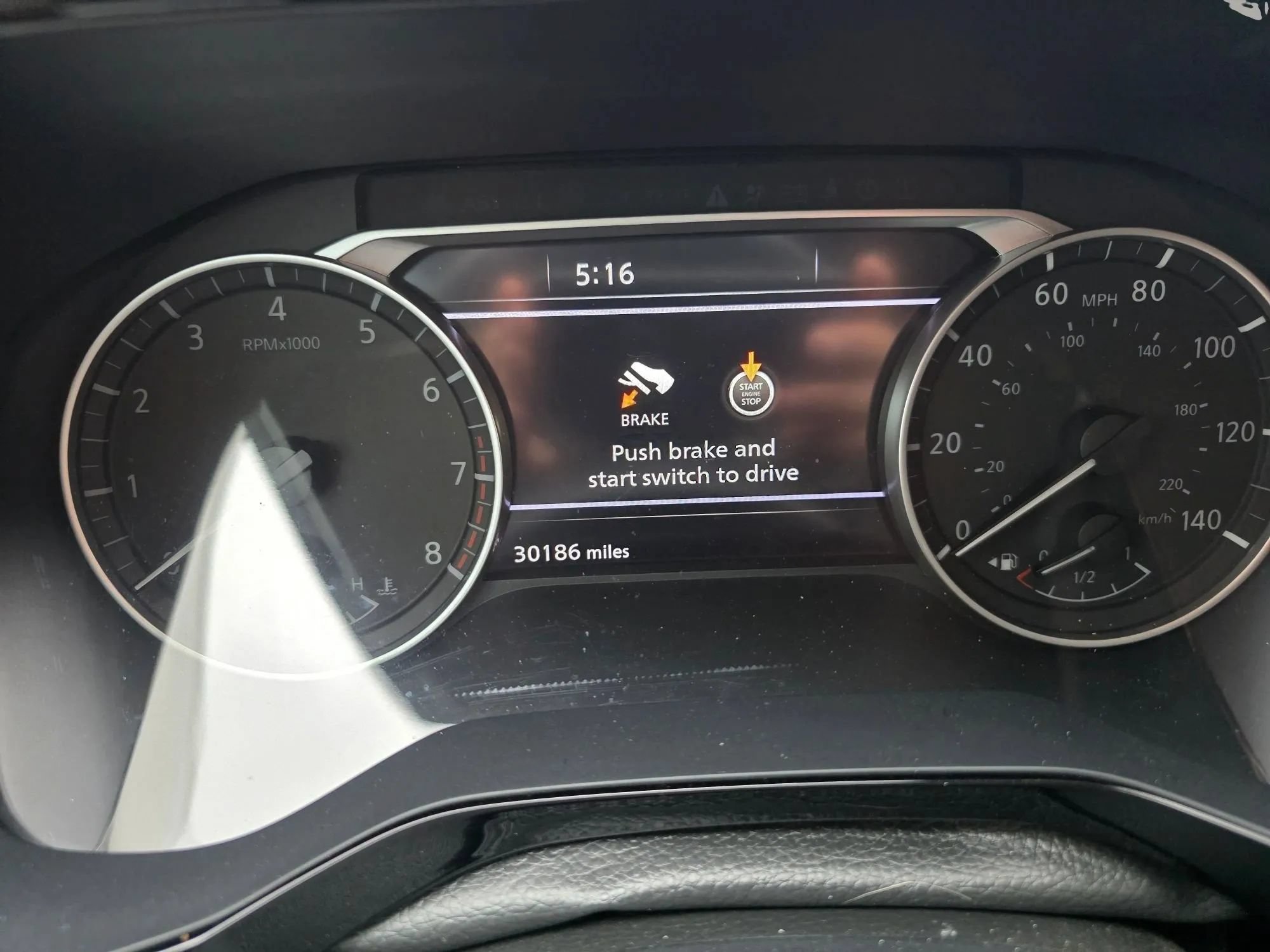 Used 2025 Nissan Pathfinder SL w/ Black Appearance Package AWD/4WD image 15