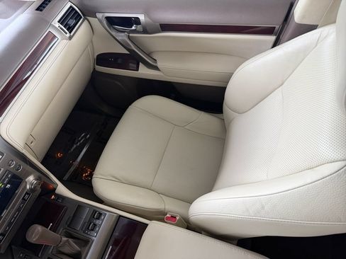 Used 2017 Lexus GX 460 Premium AWD/4WD image 41