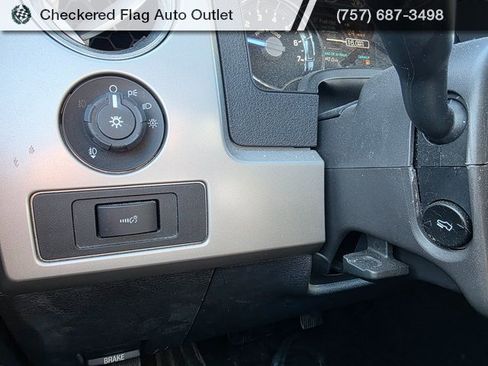 Used 2011 Ford F150 Lariat w/ Lariat Chrome Pkg image 13