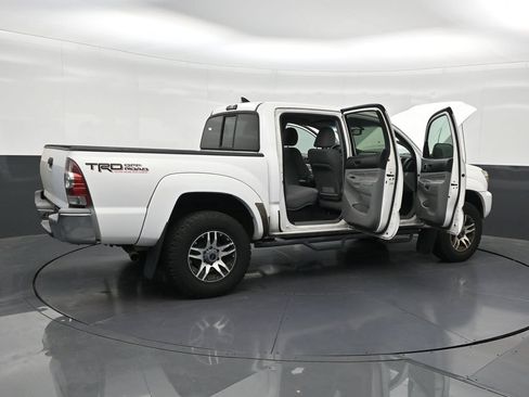 Used 2012 Toyota Tacoma PreRunner w/ SR5 Pkg RWD image 31