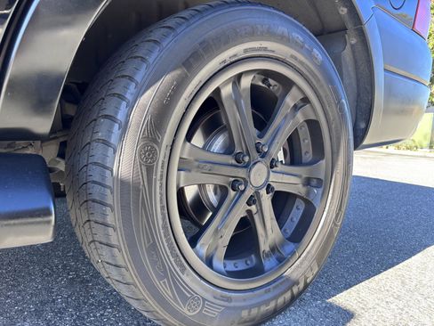 Used 2004 Ford Expedition Eddie Bauer image 9