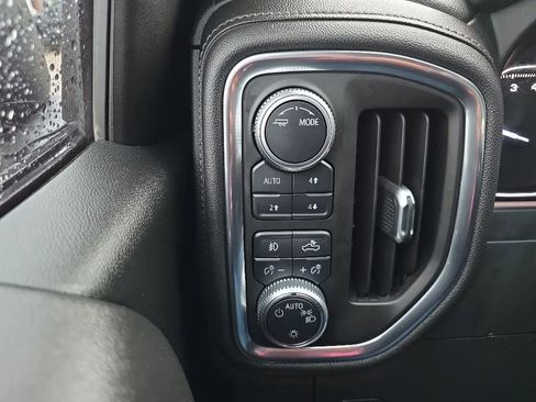 Used 2020 GMC Sierra 1500 Elevation w/ Elevation Value Package AWD/4WD image 24