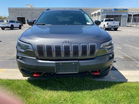 Used 2022 Jeep Cherokee Trailhawk w/ Comfort/Convenience Group AWD/4WD image 6
