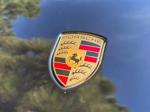 Used 2023 Porsche Cayenne image 38