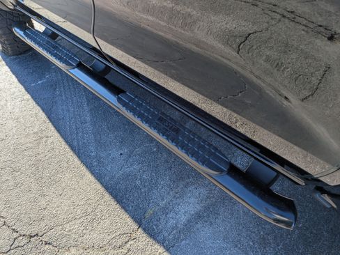 Certified 2023 GMC Canyon AT4X image 13