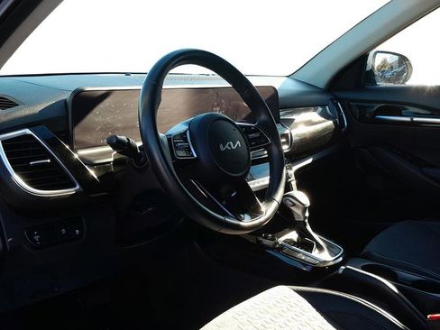 Used 2024 Kia Seltos S image 19