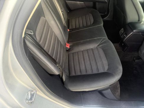 Used 2018 Ford Fusion SE w/ Fusion SE Technology Package image 20