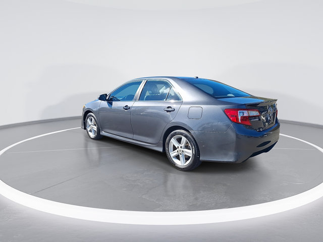 Used 2012 Toyota Camry SE FWD image 6