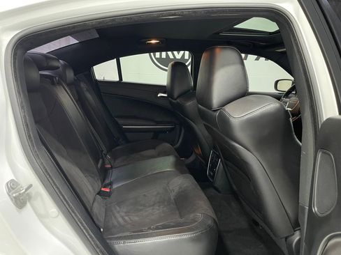 Used 2019 Dodge Charger Scat Pack w/ Dynamics Package image 33