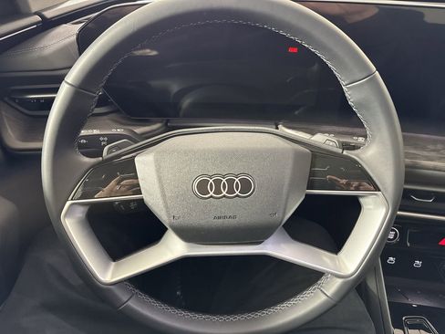 Used 2025 Audi Q5 Premium Plus w/ Premium Plus image 19