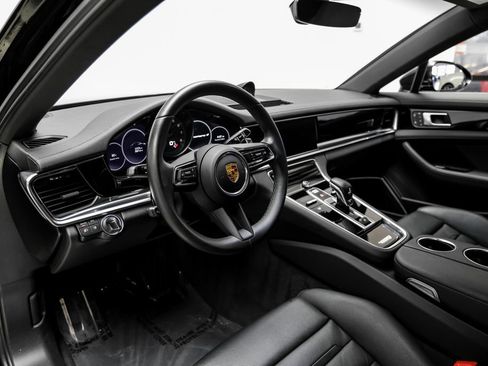 Used 2022 Porsche Panamera 4 AWD/4WD image 5