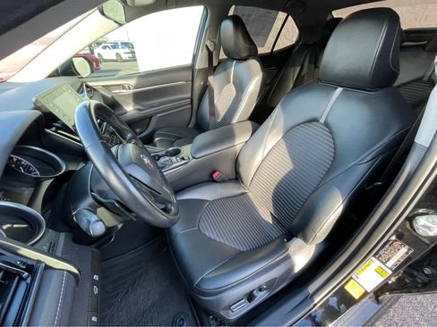 Used 2021 Toyota Camry SE image 20