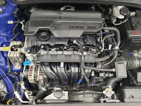 Used 2025 Hyundai Elantra SEL FWD image 30