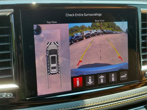 New 2023 Chrysler Pacifica Pinnacle image 14