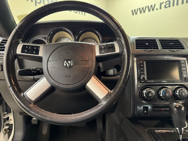Used 2010 Dodge Challenger R/T RWD image 9