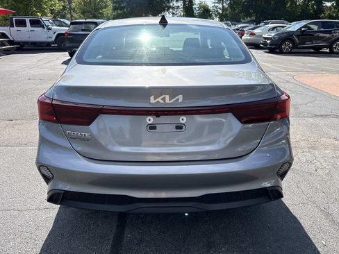 Used 2023 Kia Forte LXS FWD image 4