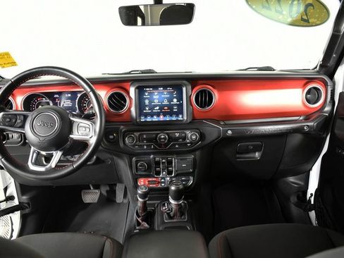 Used 2022 Jeep Wrangler Unlimited Rubicon w/ LED Lighting Group AWD/4WD image 36