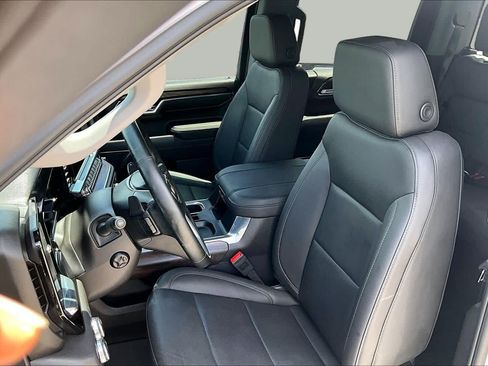 Used 2024 GMC Sierra 1500 SLT AWD/4WD image 8