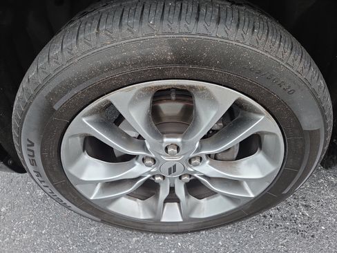Used 2019 Dodge Durango GT AWD/4WD image 13