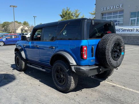 New 2025 Ford Bronco Badlands AWD/4WD image 4