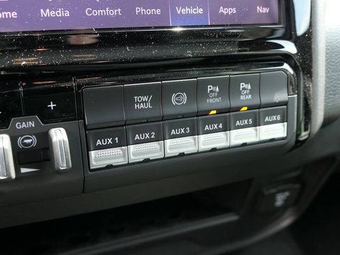 New 2026 RAM 3500 Tradesman AWD/4WD image 22
