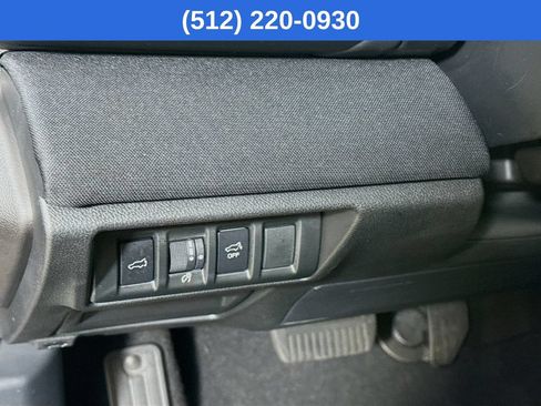 Certified 2025 Subaru Outback Premium w/ Popular Package #1 AWD/4WD image 11