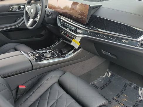 Used 2026 BMW X5 sDrive40i w/ M Sport Package image 11