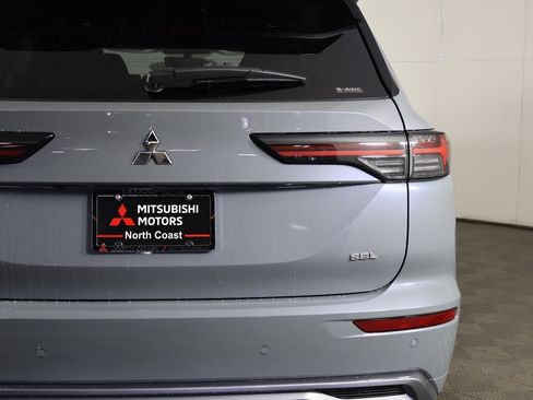 New 2026 Mitsubishi Outlander SEL image 20