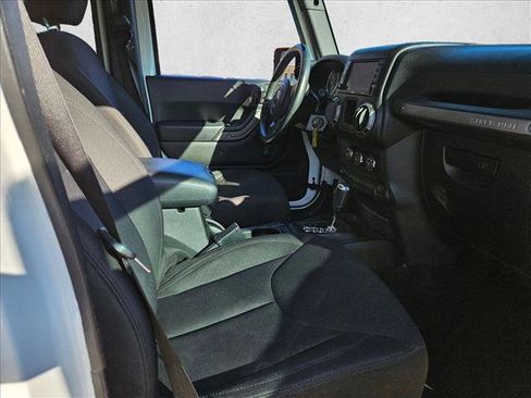 Used 2018 Jeep Wrangler Unlimited Sport w/ Connectivity Group image 20