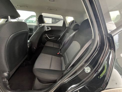 Used 2025 Kia Soul LX w/ LX Technology Package image 23