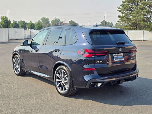 New 2026 BMW X5 xDrive50e w/ M Sport Package AWD/4WD image 4