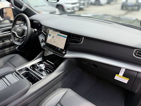 New 2026 Jeep Grand Wagoneer Limited AWD/4WD image 16