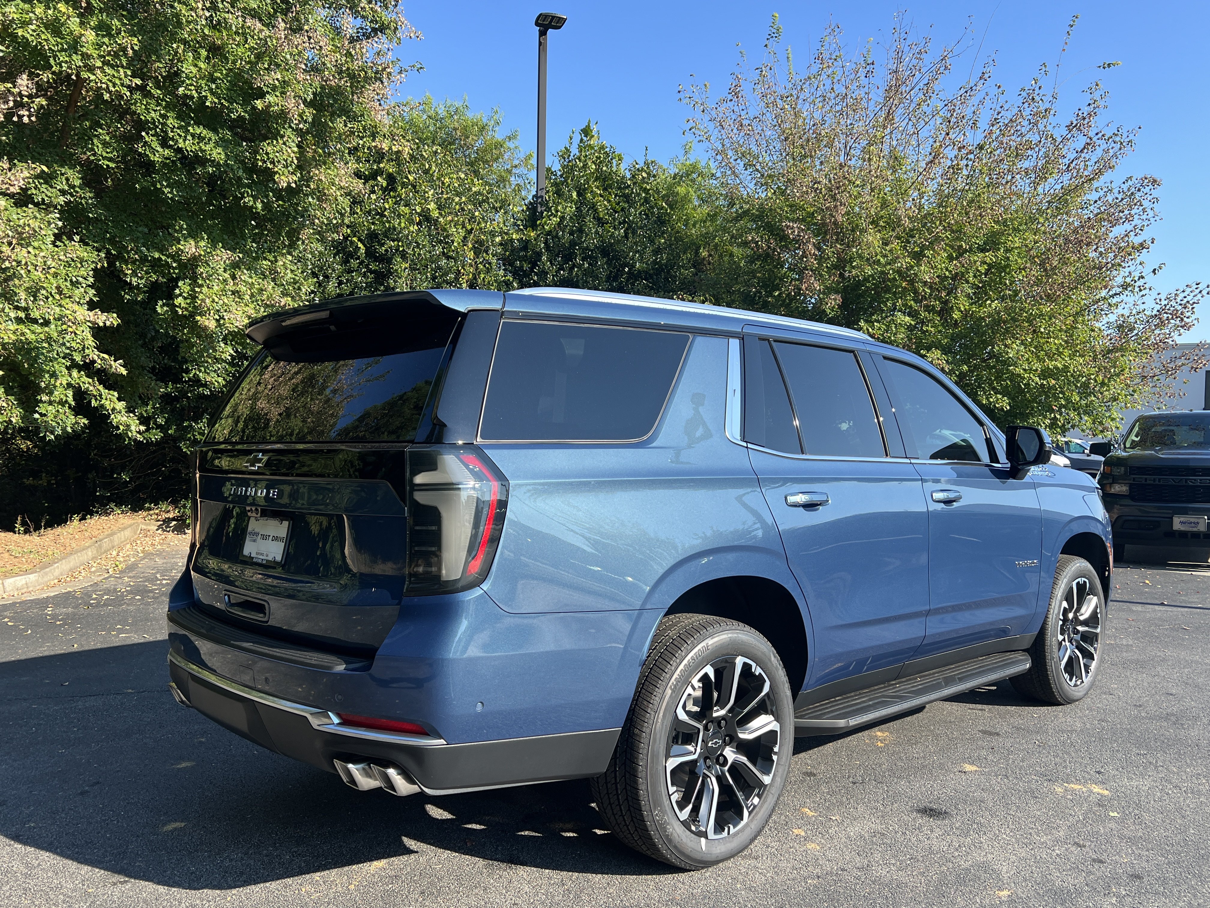 New 2026 Chevrolet Tahoe High Country w/ Sun And Tow Package AWD/4WD image 9