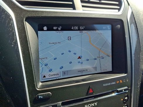 Used 2018 Ford Explorer Sport AWD/4WD image 18