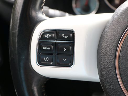 Used 2014 Jeep Wrangler Unlimited Sahara AWD/4WD image 15